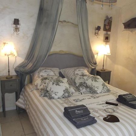 Le Moulin De Sonnailles Bed and Breakfast Cabriès Δωμάτιο φωτογραφία