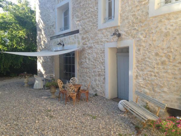 Le Moulin De Sonnailles Bed and Breakfast Cabriès Εξωτερικό φωτογραφία