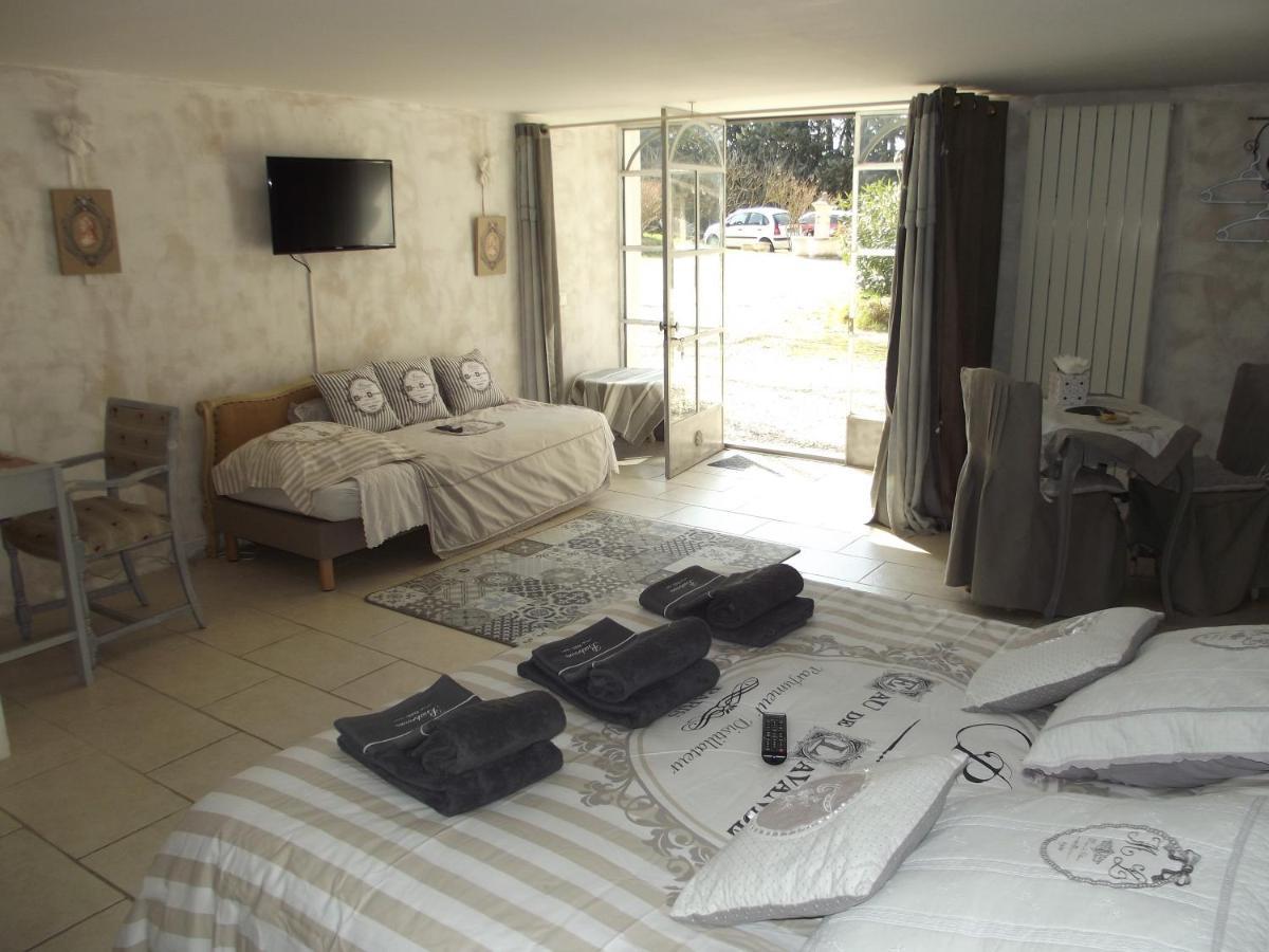 Le Moulin De Sonnailles Bed and Breakfast Cabriès Δωμάτιο φωτογραφία