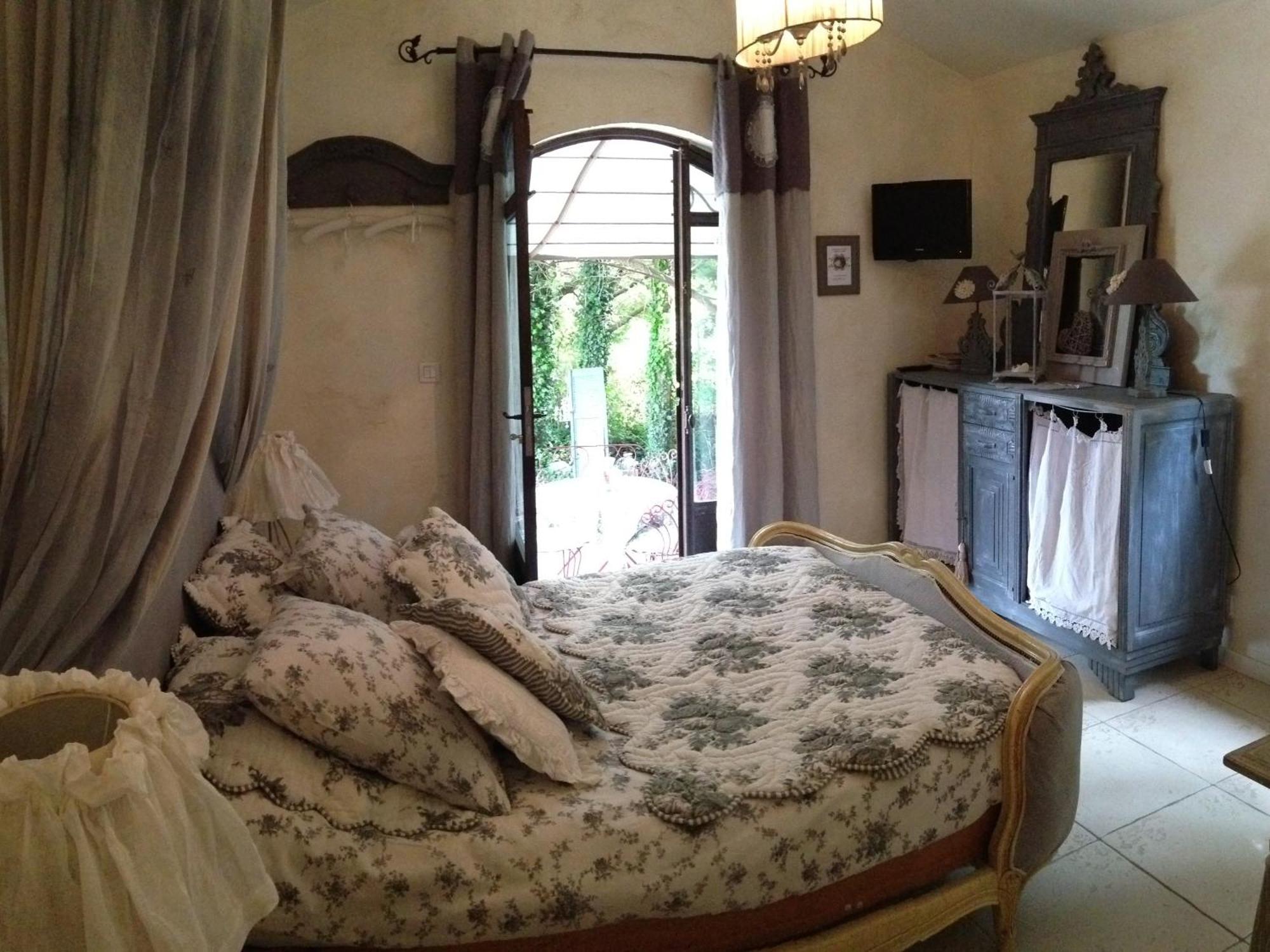 Le Moulin De Sonnailles Bed and Breakfast Cabriès Δωμάτιο φωτογραφία